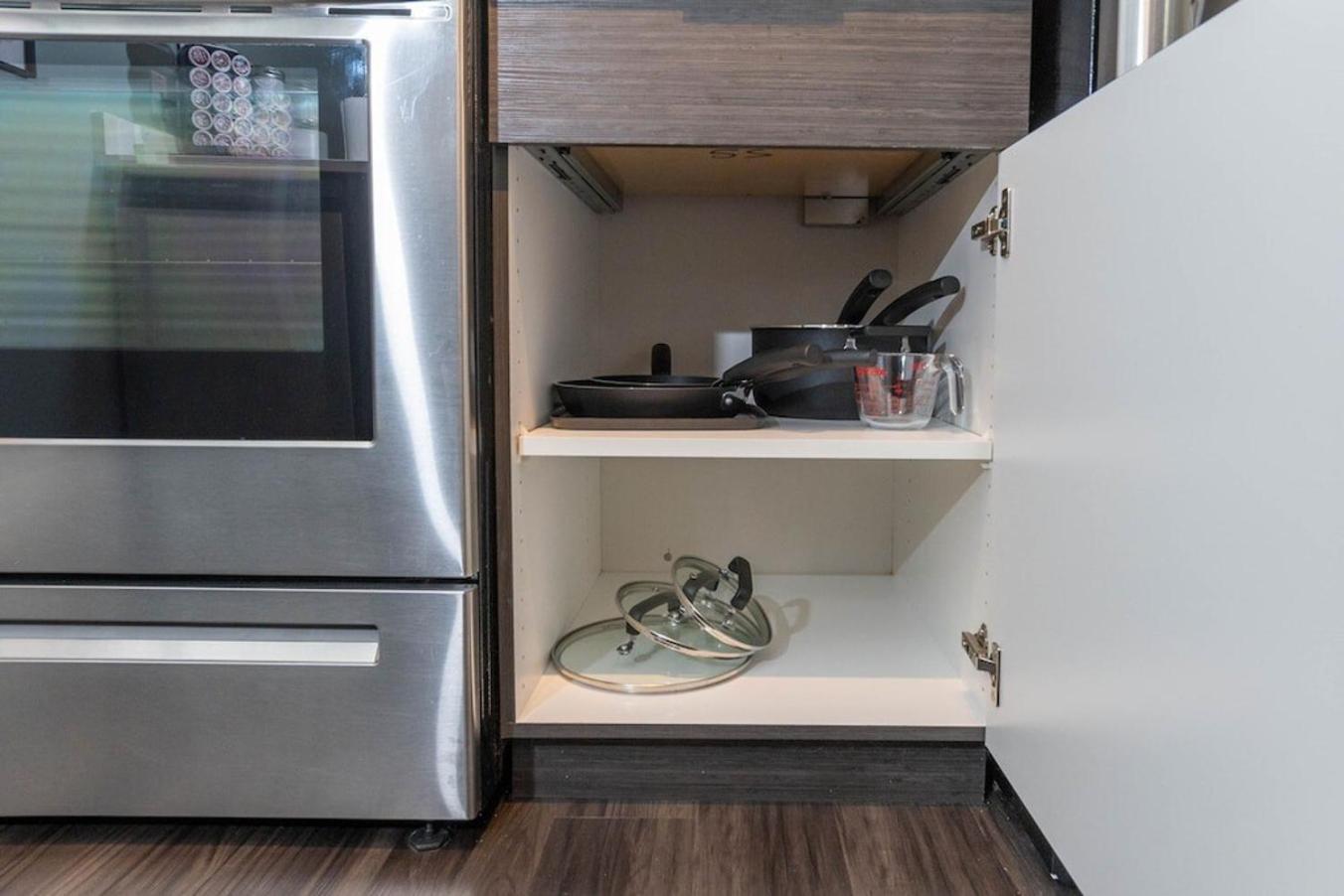 Self Check-In-Washer-Dryer-4Ksmart Tv-King Bed-Gym Tacoma Buitenkant foto