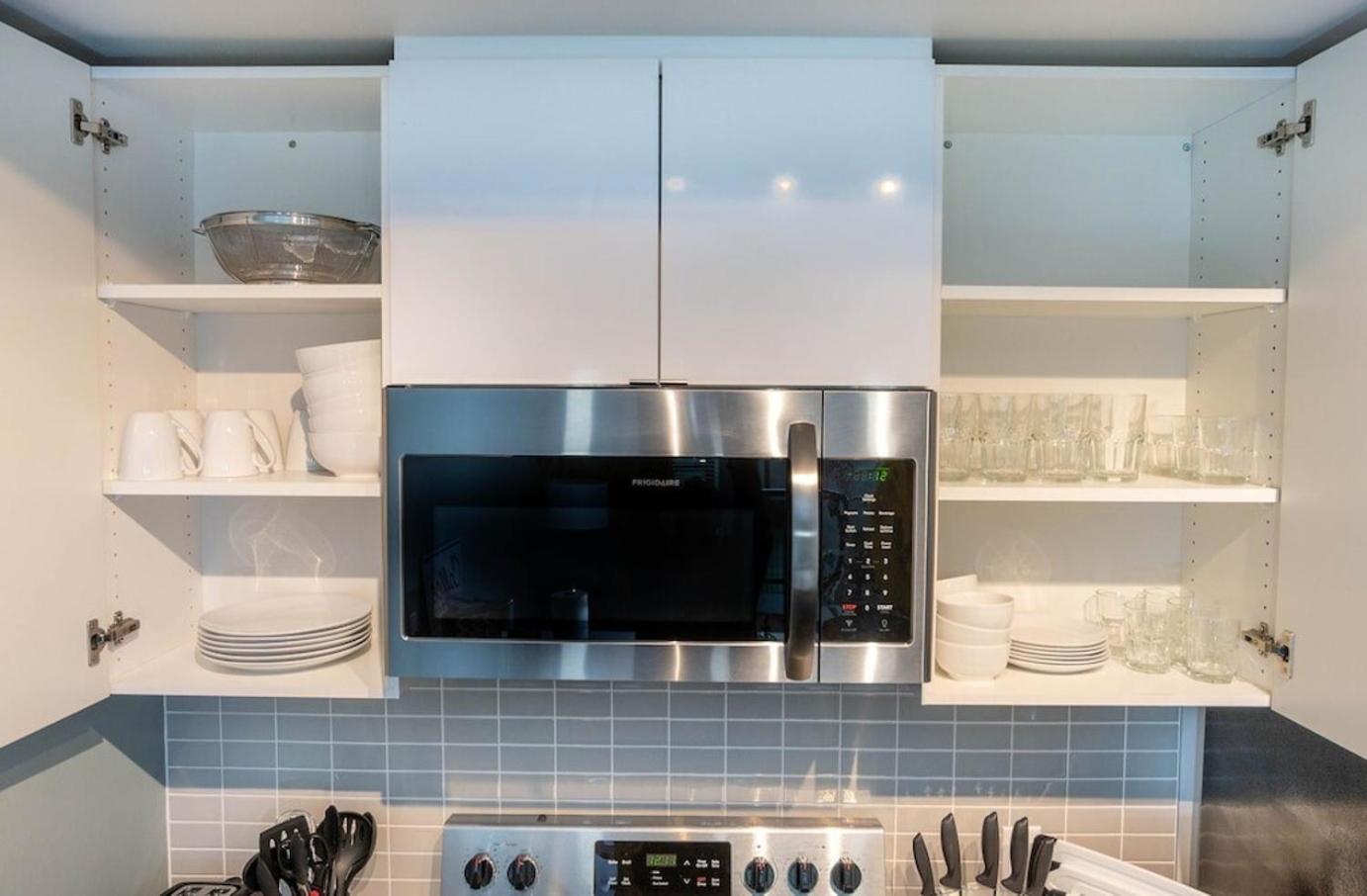 Self Check-In-Washer-Dryer-4Ksmart Tv-King Bed-Gym Tacoma Buitenkant foto