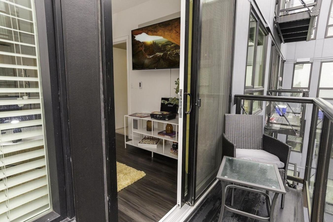 Self Check-In-Washer-Dryer-4Ksmart Tv-King Bed-Gym Tacoma Buitenkant foto